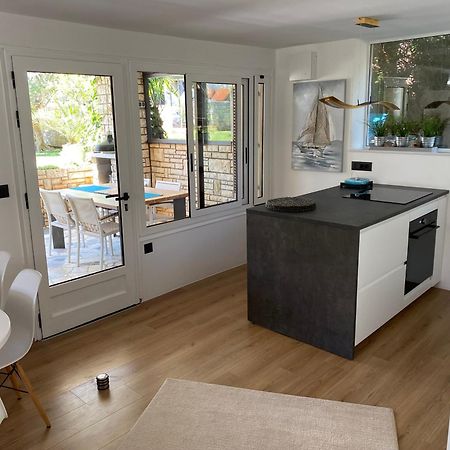 Residence Pecek Novigrad  Екстер'єр фото