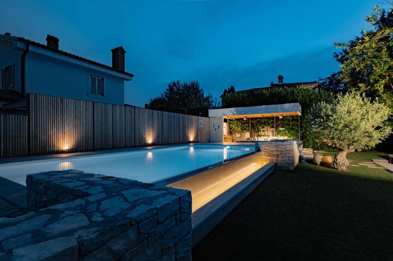 Residence Pecek Novigrad  Екстер'єр фото