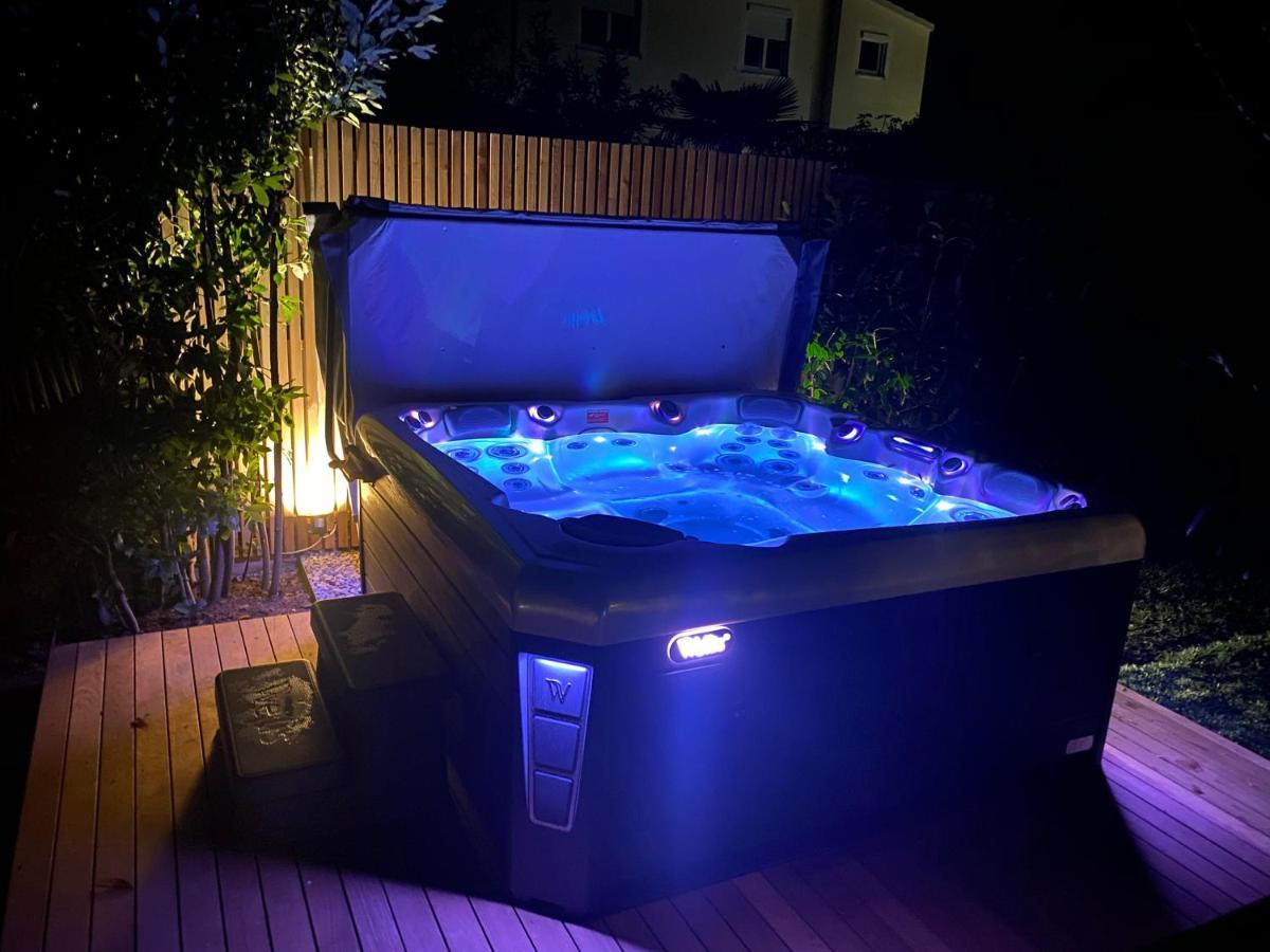 Residence Pecek Novigrad  Екстер'єр фото